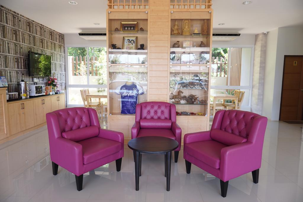 Chompu Nakarin Apartment Trang Exterior foto