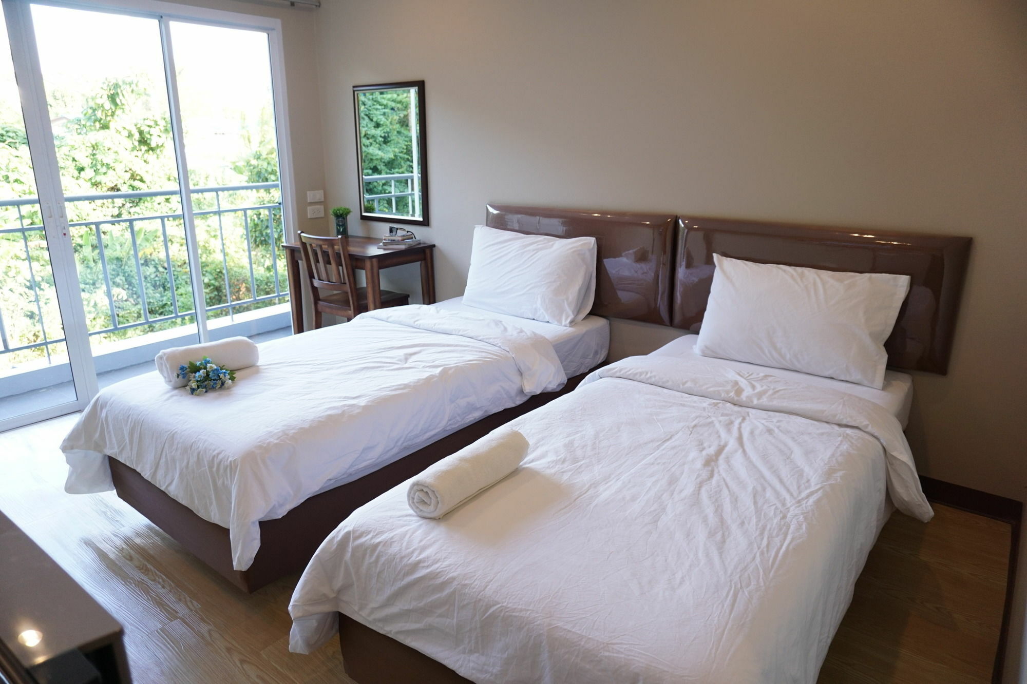 Chompu Nakarin Apartment Trang Exterior foto